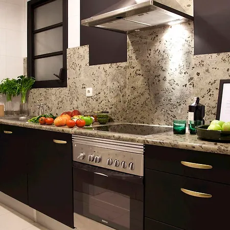 L'arago By The Streets Apartment *