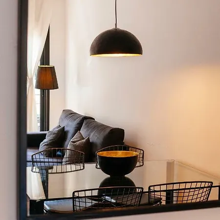 L'arago By The Streets Apartment *