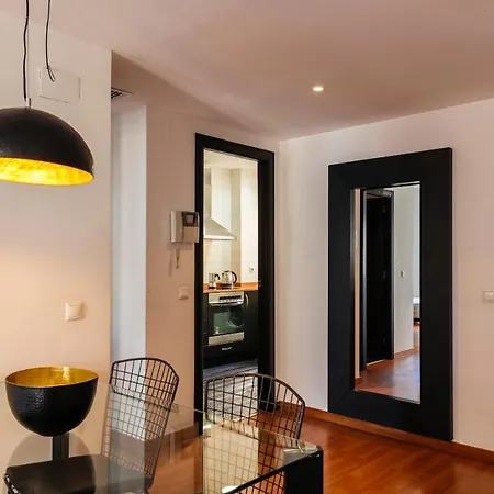 L'arago By The Streets Apartment *
